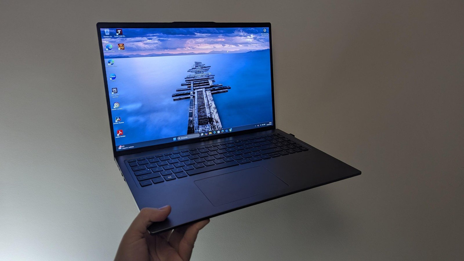 Acer Aspire 14 AI (A14-52MT): rendimiento y autonomía por poco